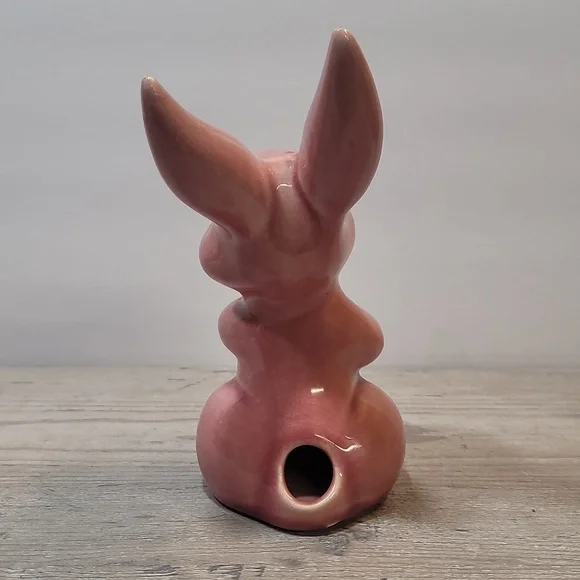 Red Rabbit - Picture 2 of 6